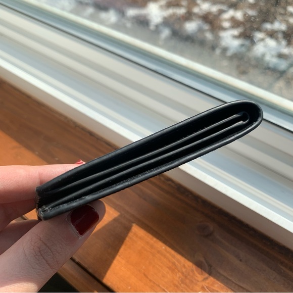 Michael Kors MK Black and Gray Monogrammed Men’s Wallet - Picture 5 of 6